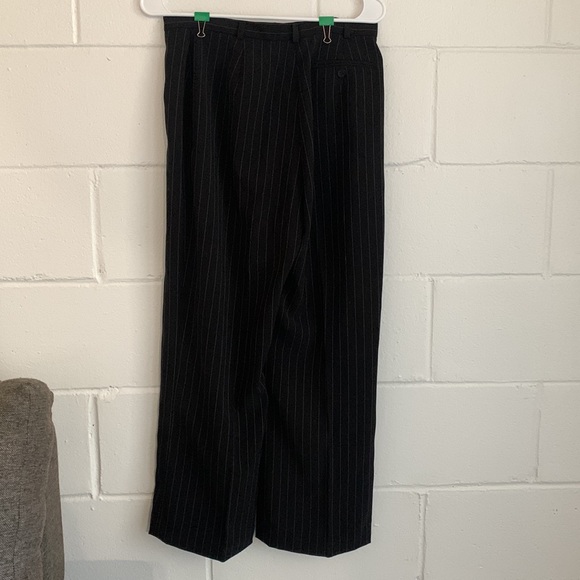 Line pants - Picture 3 of 4